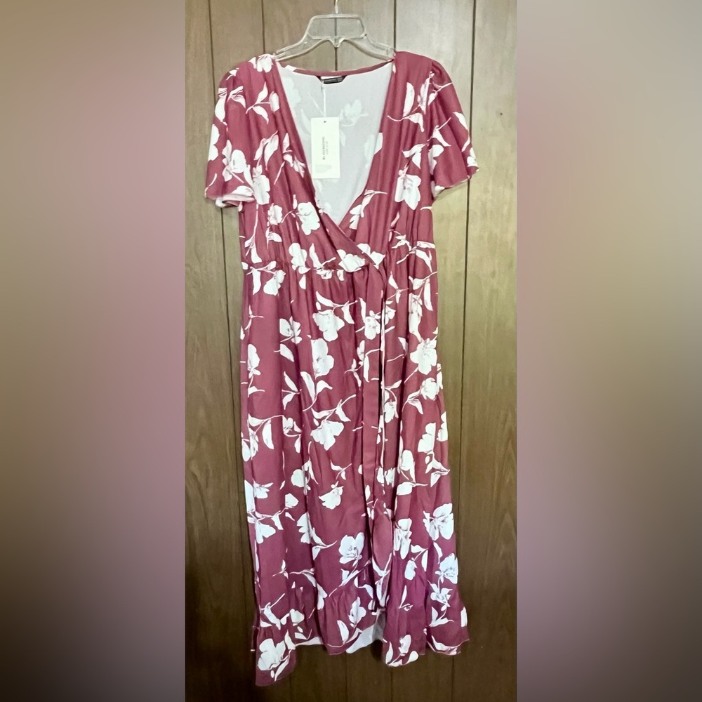 🏵Bloomchic Floral Wrap Dress